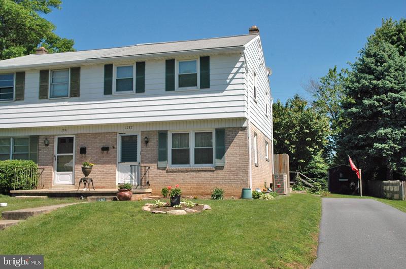 1787 Hemlock Road Lancaster, PA 17603 - Photo 1 of 12 Gallery Image 1