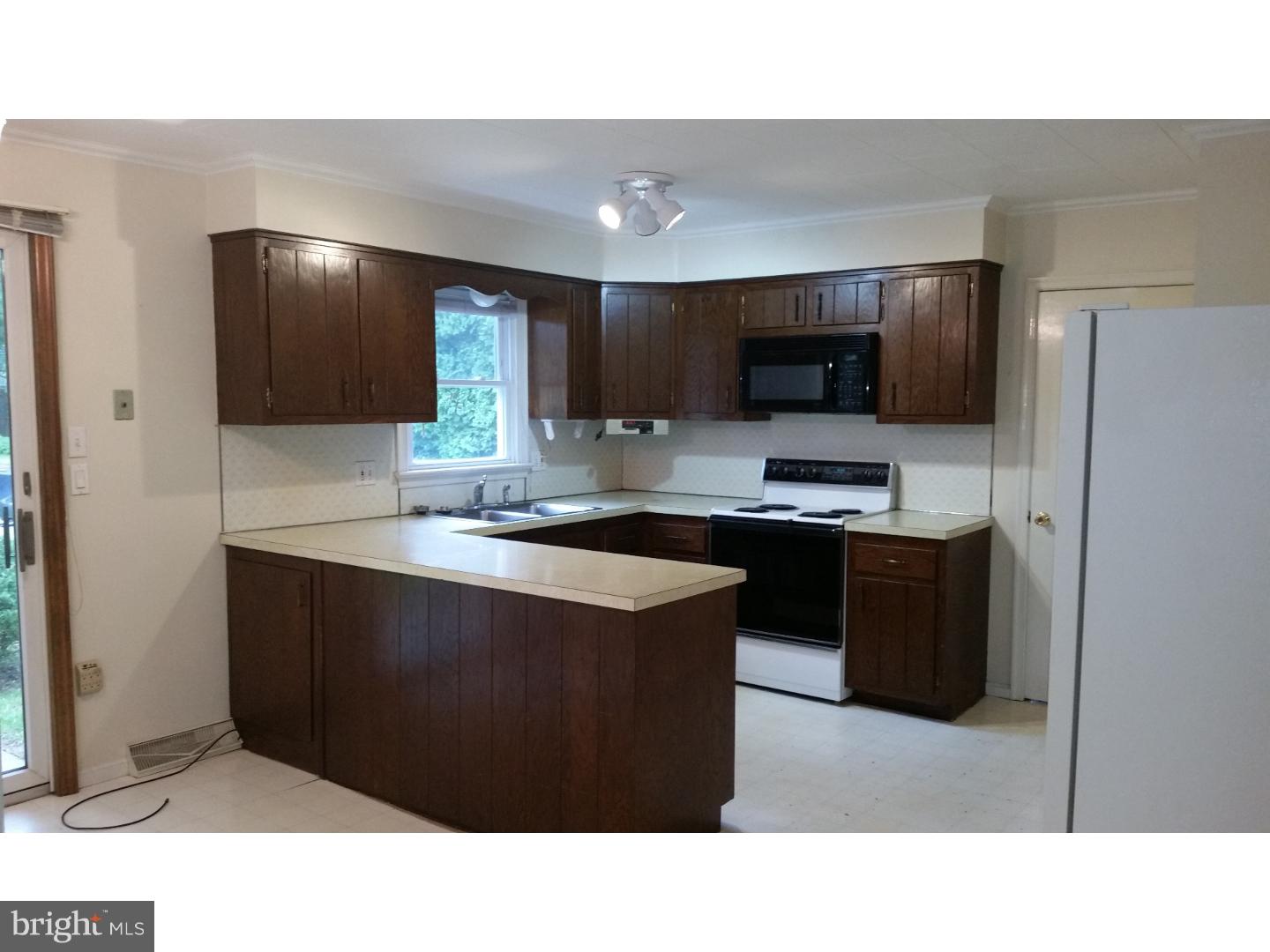 3975 Davisville Road Hatboro, PA 19040 - Photo 7 of 16 Gallery Image 7