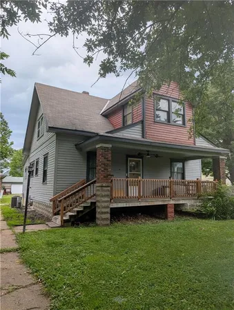 $104,900 | 213 George Street, Effingham, KS 66023