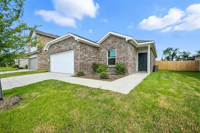 $1,600 | 1817 Aleia Cove, Sherman, TX 75092