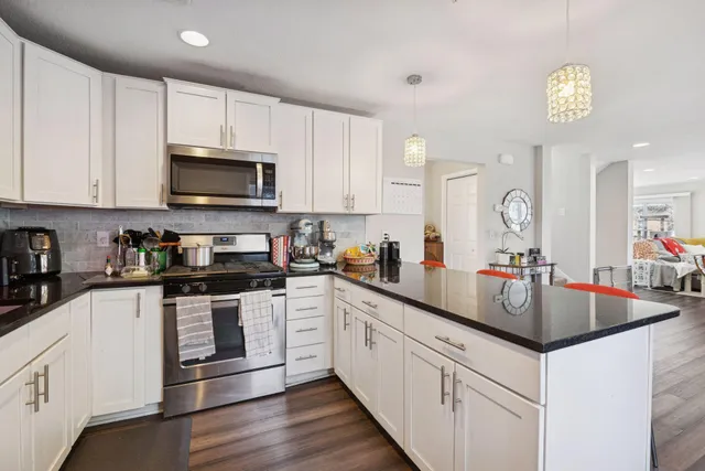 $1,295,000 | 2449 Lyndale Avenue South, Minneapolis, MN 55405