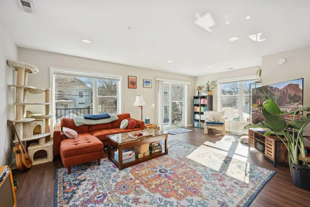 $1,295,000 | 2449 Lyndale Avenue South, Minneapolis, MN 55405