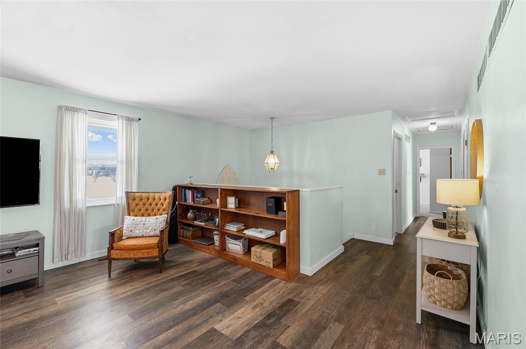 9 Ridgewood Drive Hillsboro, MO 63050 - Photo 11 of 46