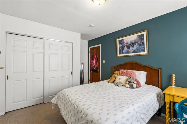 $289,900 | 9 Ridgewood Drive, Hillsboro, MO 63050