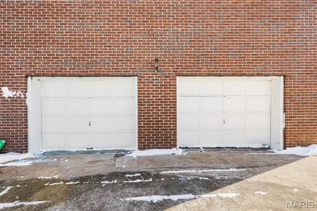 $289,900 | 9 Ridgewood Drive, Hillsboro, MO 63050