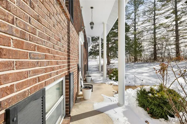 $289,900 | 9 Ridgewood Drive, Hillsboro, MO 63050