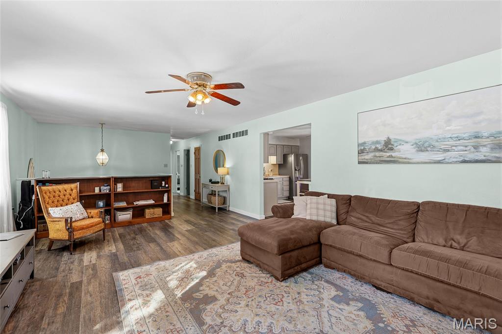 9 Ridgewood Drive Hillsboro, MO 63050 - Photo 8 of 46