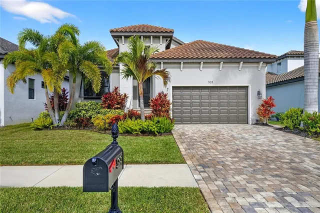 $1,100,000 | 523 Treviso Drive, Apollo Beach, FL 33572