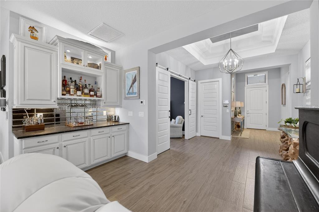 523 Treviso Drive Apollo Beach, FL 33572 - Photo 15 of 82