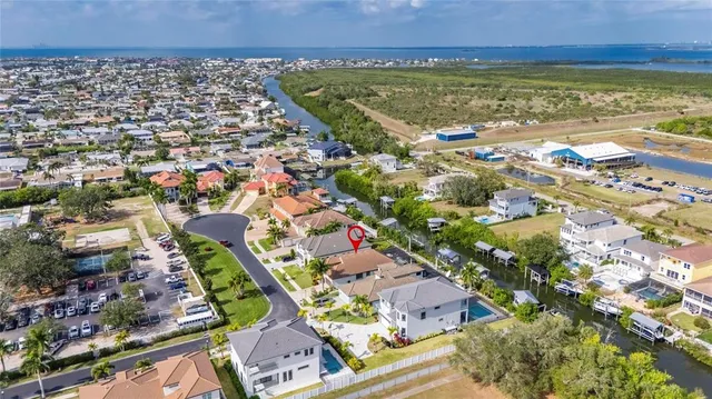 $1,100,000 | 523 Treviso Drive, Apollo Beach, FL 33572