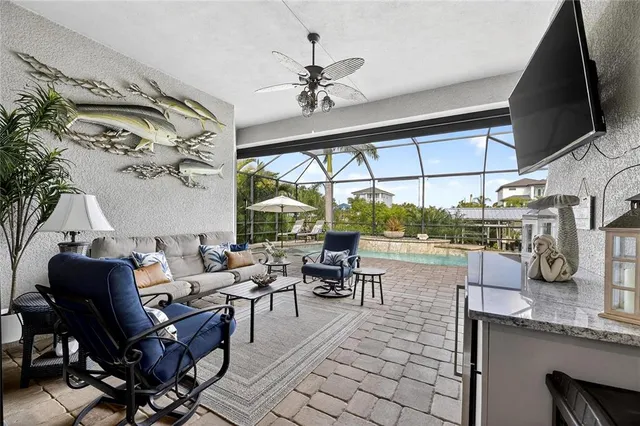 $1,100,000 | 523 Treviso Drive, Apollo Beach, FL 33572