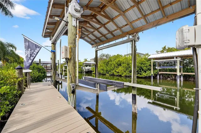 $1,100,000 | 523 Treviso Drive, Apollo Beach, FL 33572