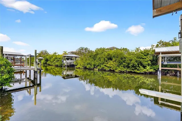 $1,100,000 | 523 Treviso Drive, Apollo Beach, FL 33572