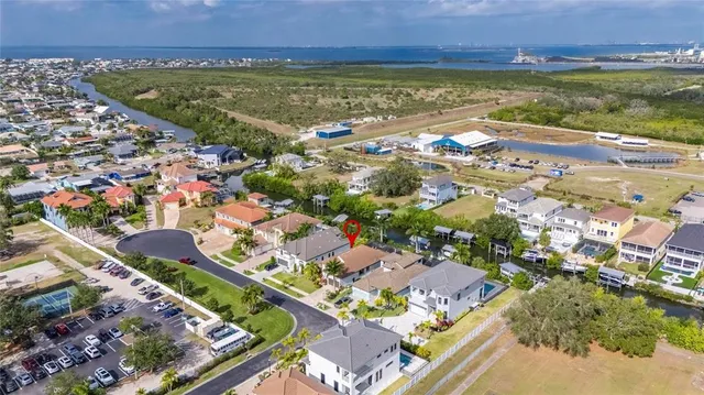 $1,100,000 | 523 Treviso Drive, Apollo Beach, FL 33572