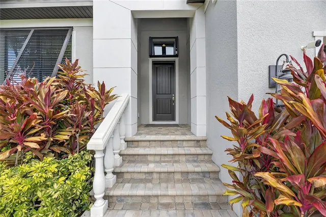 $1,100,000 | 523 Treviso Drive, Apollo Beach, FL 33572