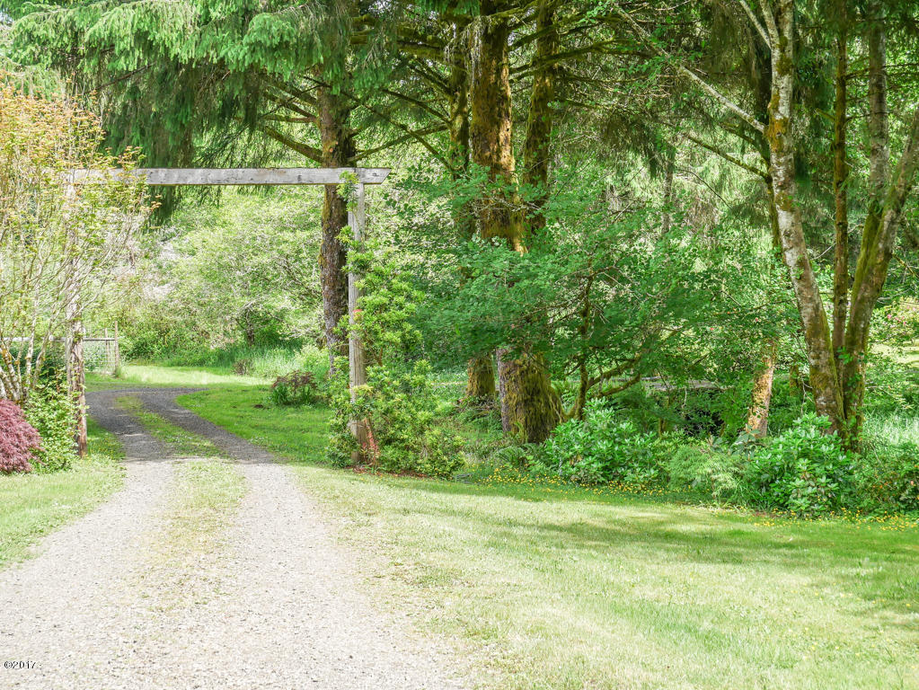 847 Hamer Road Siletz, OR 97380 - Photo 49 of 79 Entry
