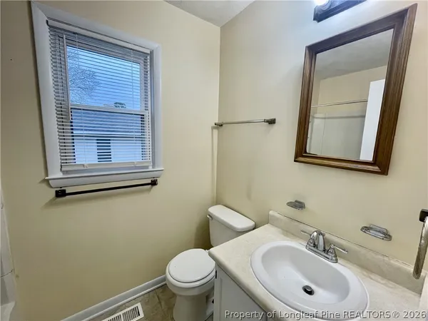 $1,500 | 2109 Hollyridge Place, Fayetteville, NC 28304