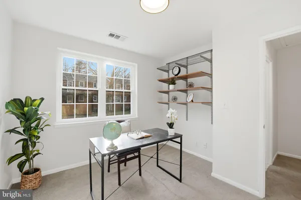 $385,000 | 4614 28th Road South, Unit B, Arlington, VA 22206