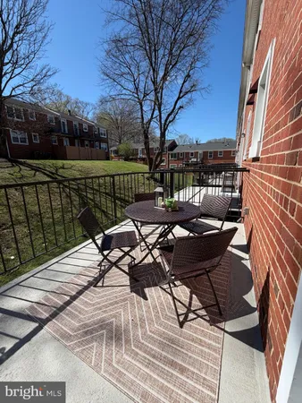 $385,000 | 4614 28th Road South, Unit B, Arlington, VA 22206