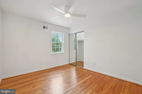 $889,900 | 5803 Sunderland Court, Alexandria, VA 22315