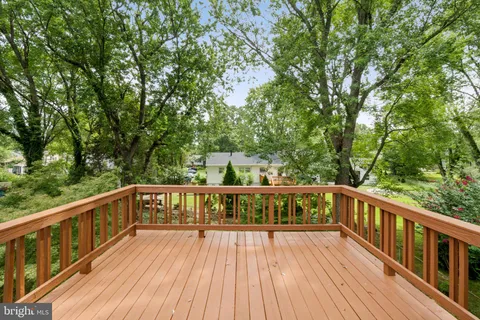 $889,900 | 5803 Sunderland Court, Alexandria, VA 22315