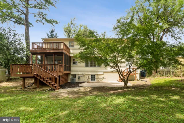 $889,900 | 5803 Sunderland Court, Alexandria, VA 22315