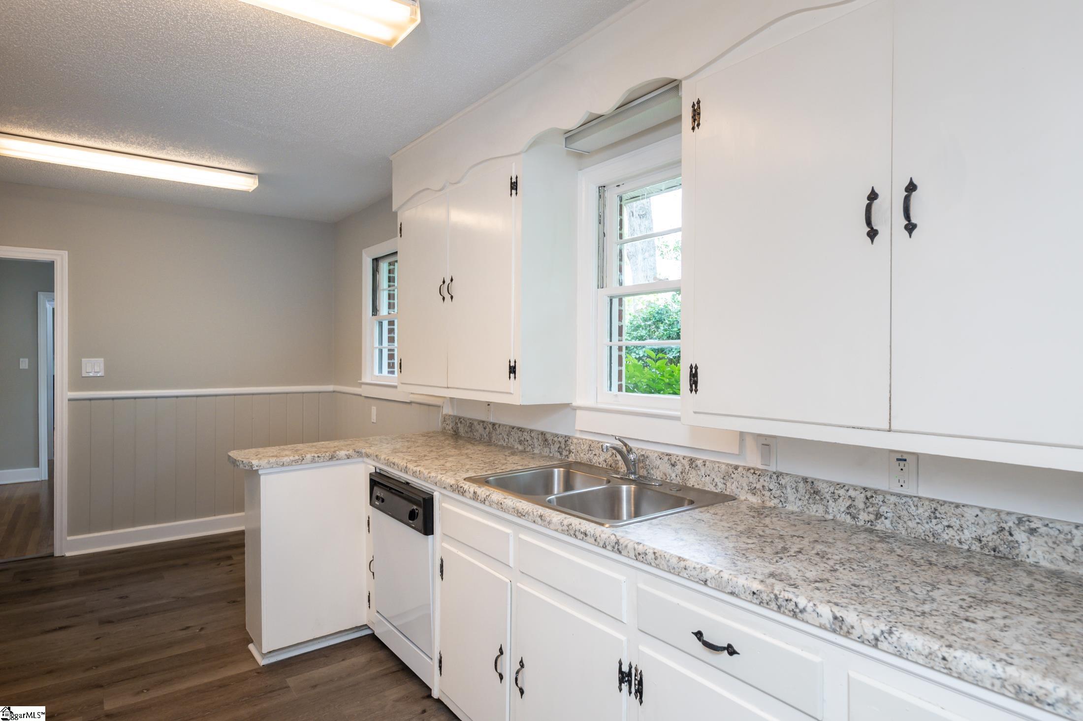 711 Penarth Road Spartanburg, SC 29301 - Photo 6 of 23 Gallery Image 6