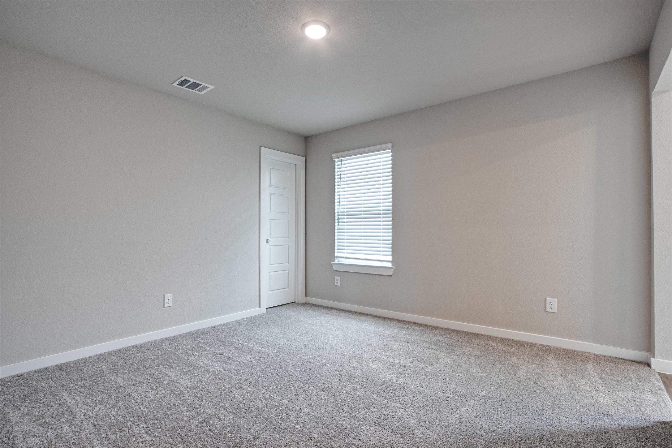 3327 Trl Vw Drive Rosenberg, TX 77471 - Photo 26 of 30 a view of room and window