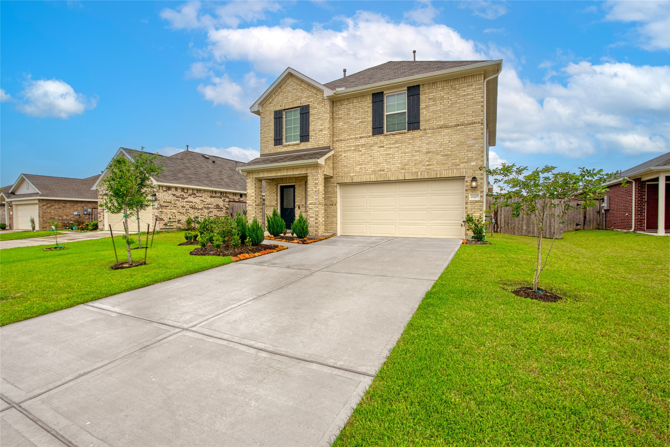 3327 Trl Vw Drive Rosenberg, TX 77471 - Photo 30 of 30 a front view of house with yard and green space