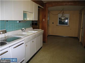 224 Andover Road Fairless Hills, PA 19030 - Photo 3 of 12 Kitchen