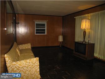 224 Andover Road Fairless Hills, PA 19030 - Photo 5 of 12 Living Room