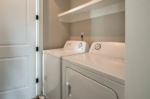 $3,850 | 6011 New York Avenue, Unit A, Nashville, TN 37209