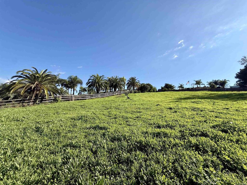 1851 East Mission Road Fallbrook, CA 92028 - Photo 4 of 29