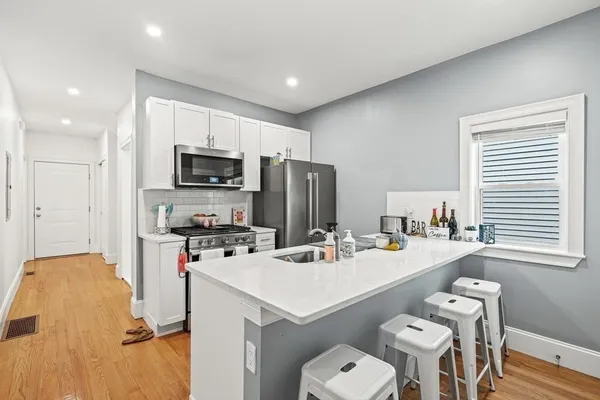 $4,200 | 55 Saxton Street, Unit 1, Boston, MA 02125