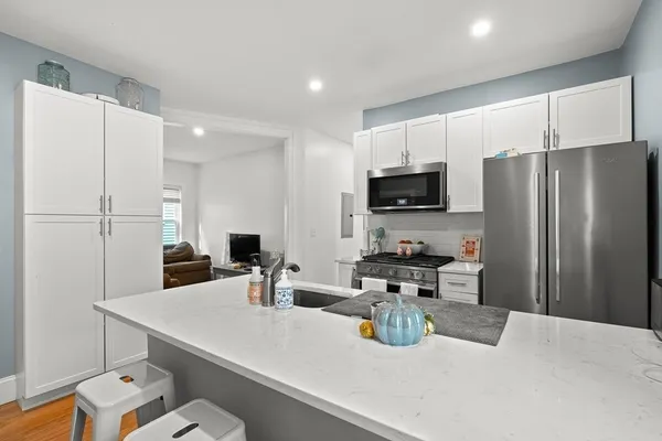 $4,200 | 55 Saxton Street, Unit 1, Boston, MA 02125