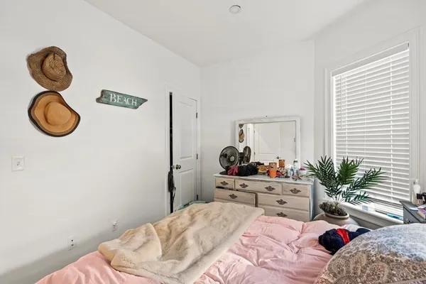 $4,200 | 55 Saxton Street, Unit 1, Boston, MA 02125