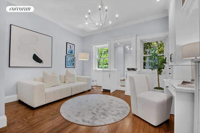 $5,650,000 | 307 East 87th Street | Upper East Side