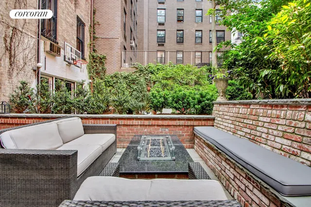 $5,650,000 | 307 East 87th Street | Upper East Side