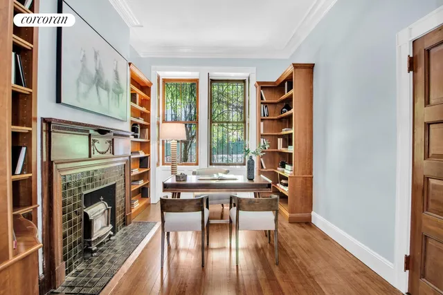$5,650,000 | 307 East 87th Street | Upper East Side