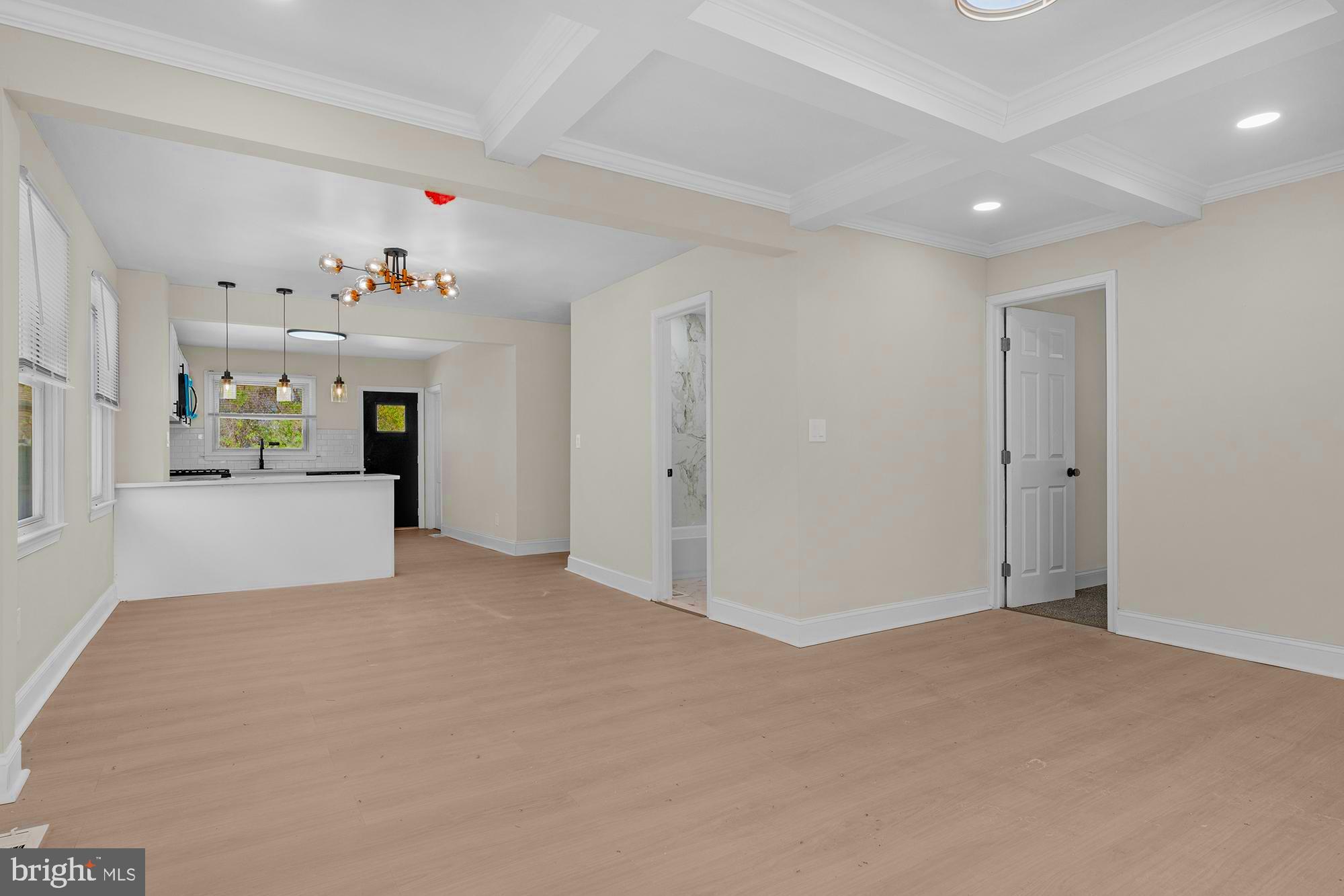 3708 West Cold Spring Lane Baltimore, MD 21215 - Photo 9 of 33 a view of an empty room with a window