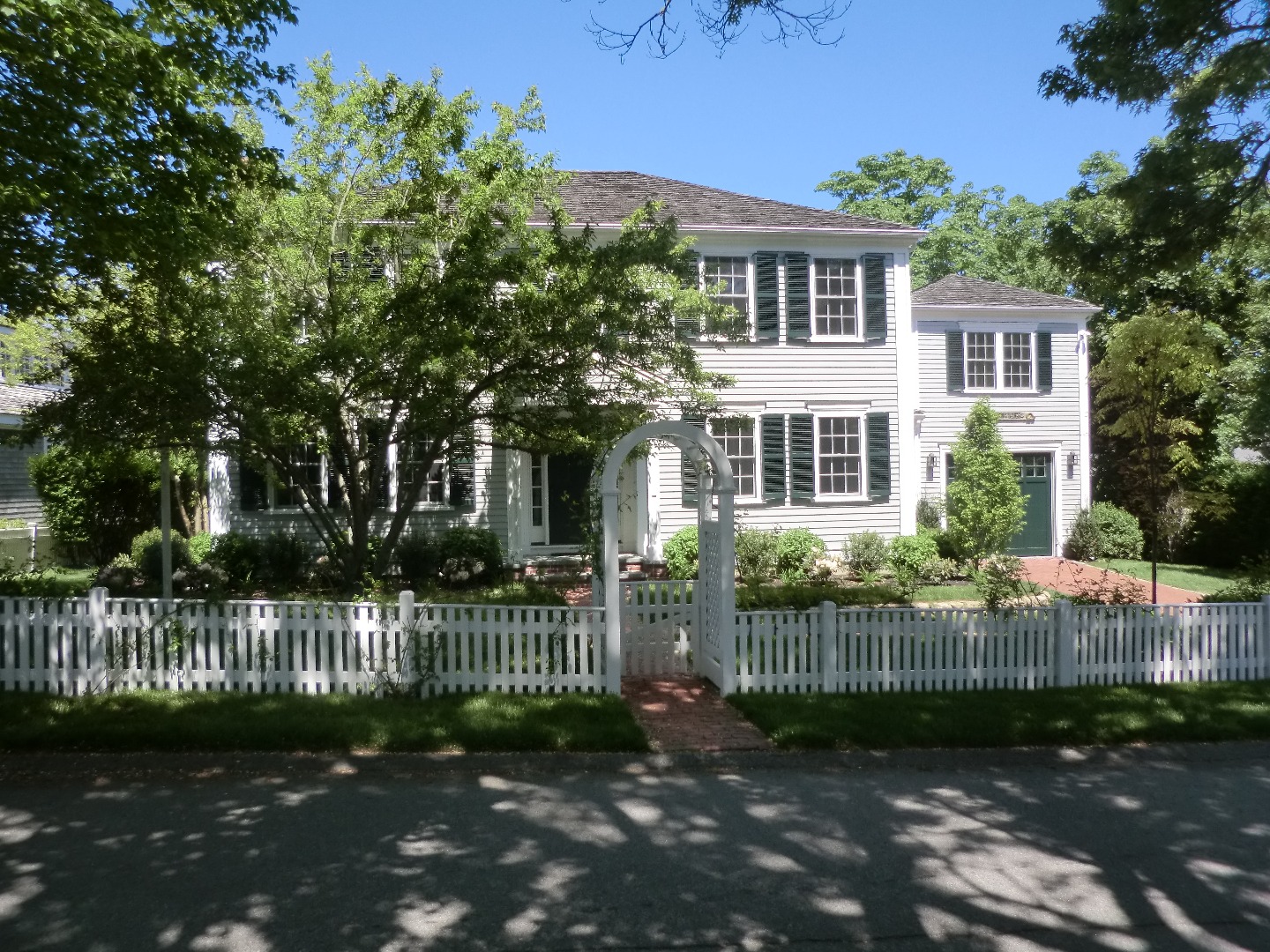 114 South Summer Street Edgartown, MA 02539 - Photo 7 of 102