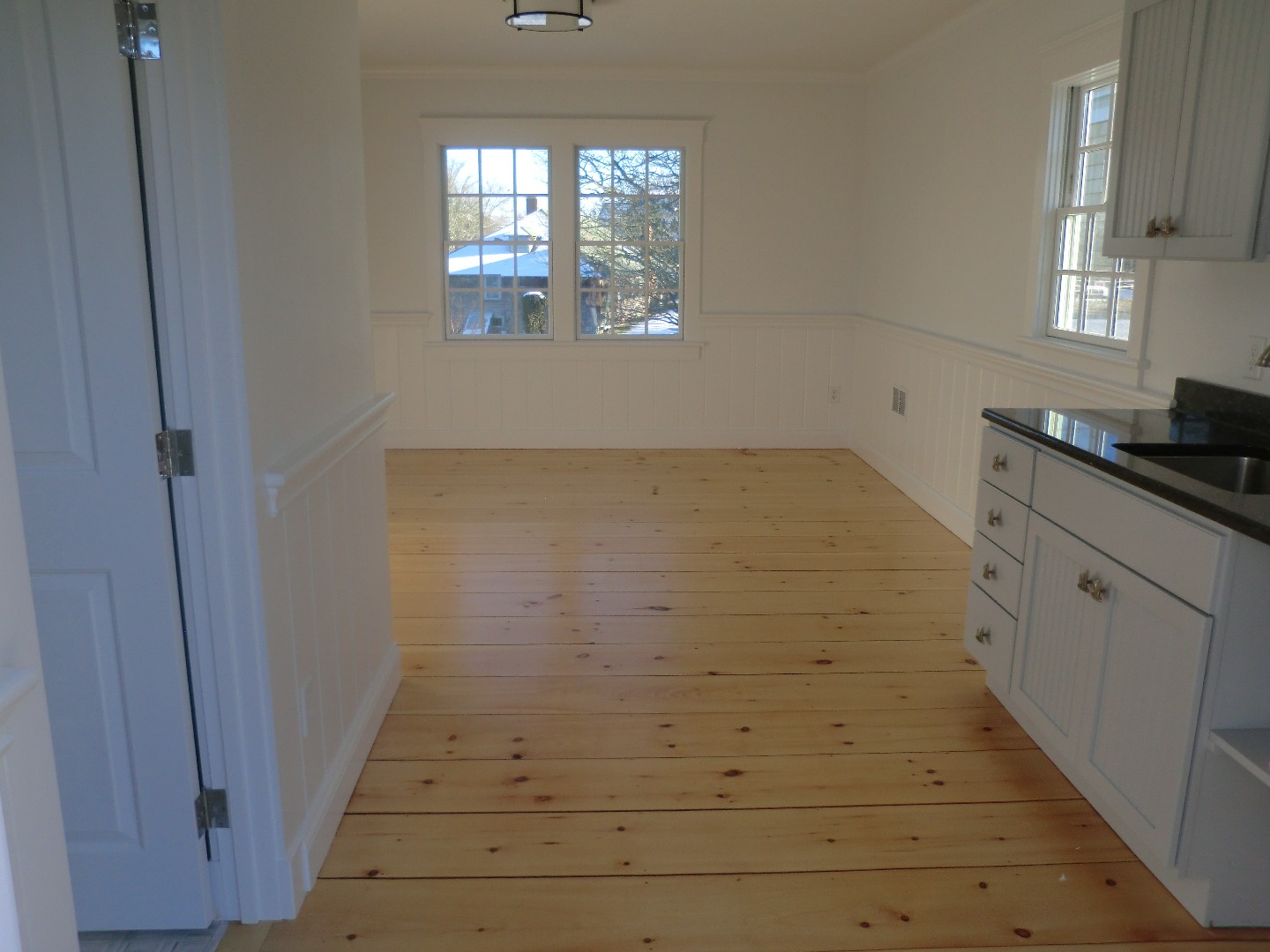 114 South Summer Street Edgartown, MA 02539 - Photo 71 of 102 Apartment Over Garage w/Full Tiled Bath. Heat and Air Conditioning