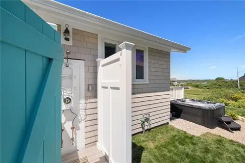 $995,000 | 17 Goose Island Road, Narragansett, RI 02882