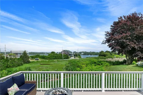 $995,000 | 17 Goose Island Road, Narragansett, RI 02882