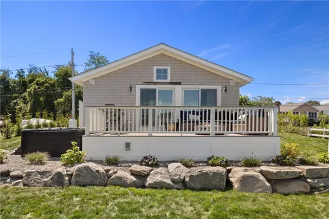 $995,000 | 17 Goose Island Road, Narragansett, RI 02882