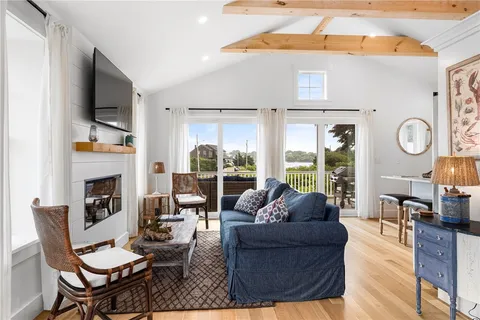 $995,000 | 17 Goose Island Road, Narragansett, RI 02882