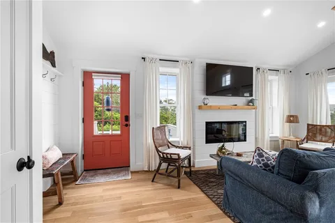 $995,000 | 17 Goose Island Road, Narragansett, RI 02882