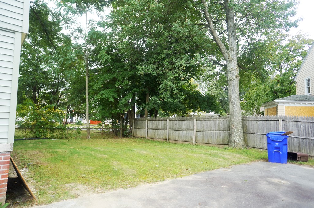 42 Perkins Street Springfield, MA 01118 - Photo 9 of 9 Gallery Image 9