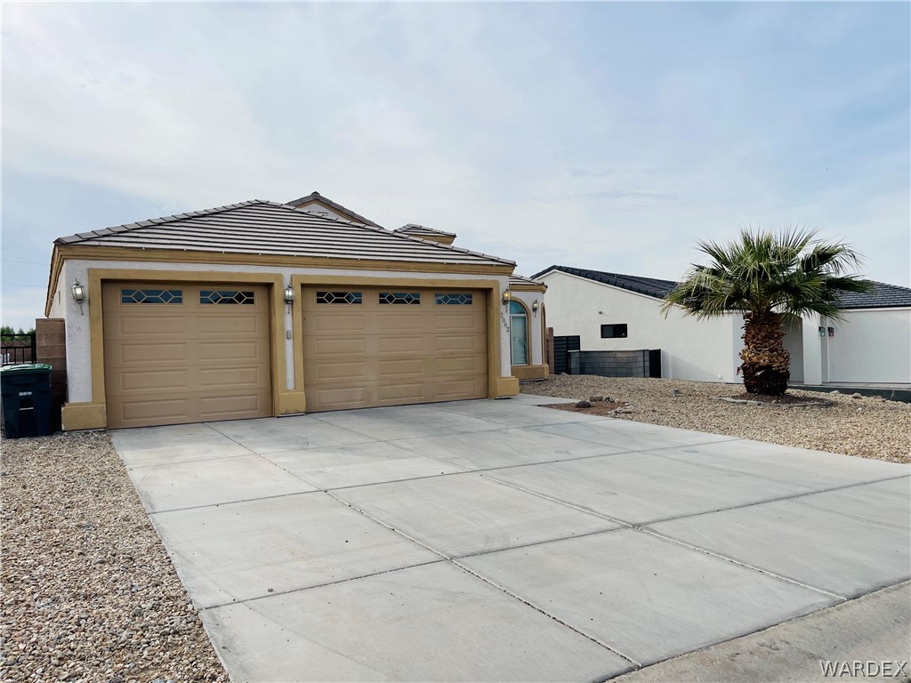 2062 Jamie Road Fort Mohave, AZ 86426 - Photo 3 of 48
