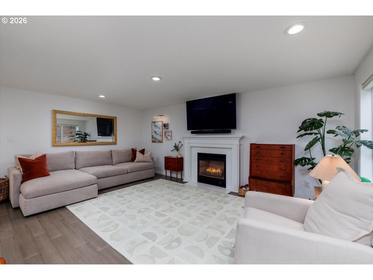 14325 Southwest Spaniel Court Beaverton, OR 97008 - Photo 19 of 42